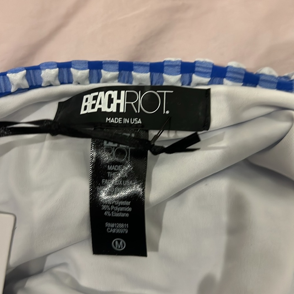 NWT Beach Riot Betsy One Piece Size M ASO Emily Lind/Cadence in We Were Liars - Picture 7 of 7
